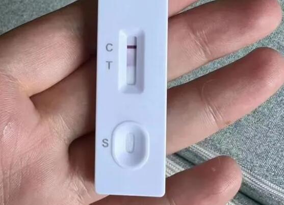 男子三阳抗原呈深紫色 内幕曝光简直太意外了