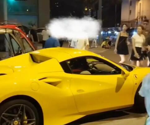 老头乐刮蹭450万法拉利被索赔190元 内幕曝光简直太意外了