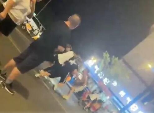 男子和女网友吃饭遭围殴被捅身亡 背后真相实在让人惊愕
