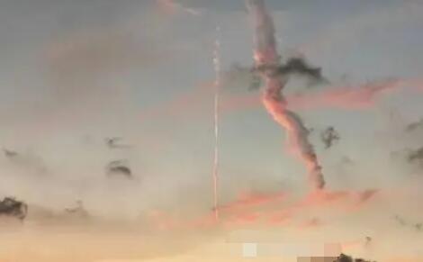 气象专家科普上海上空现不明飞行物 背后真相实在让人惊愕