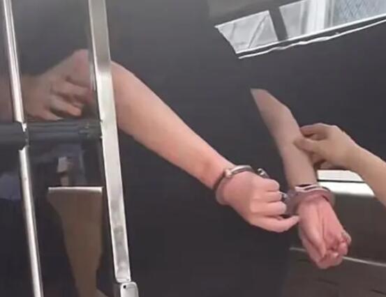 女子为离婚唆使丈夫酒驾双双被抓 内幕曝光简直太意外了