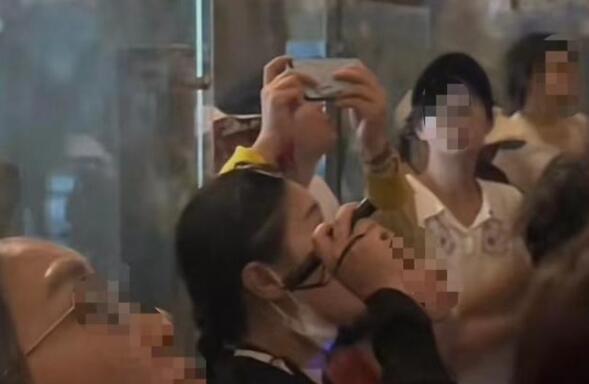 山西导游用激光笔照射佛像被投诉 背后真相实在让人惊愕